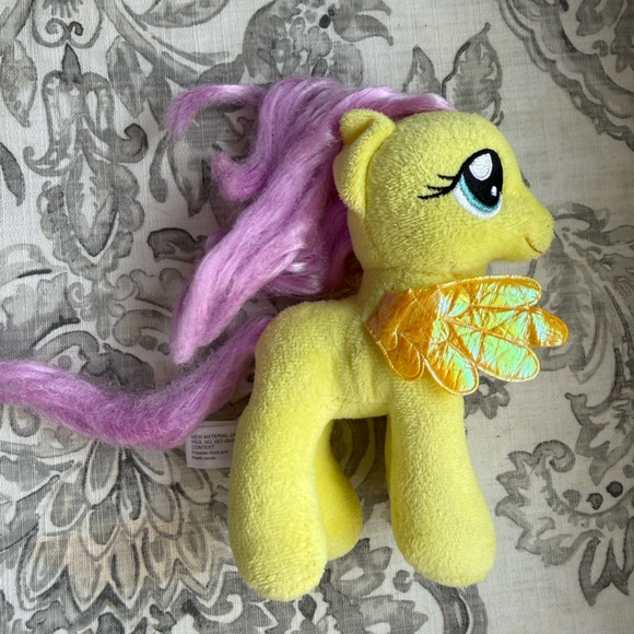 TY 2014 My Little Pony Hasbro Fluttershy Yellow Plush Pony with Metallic Wings - Picture 13 of 14
